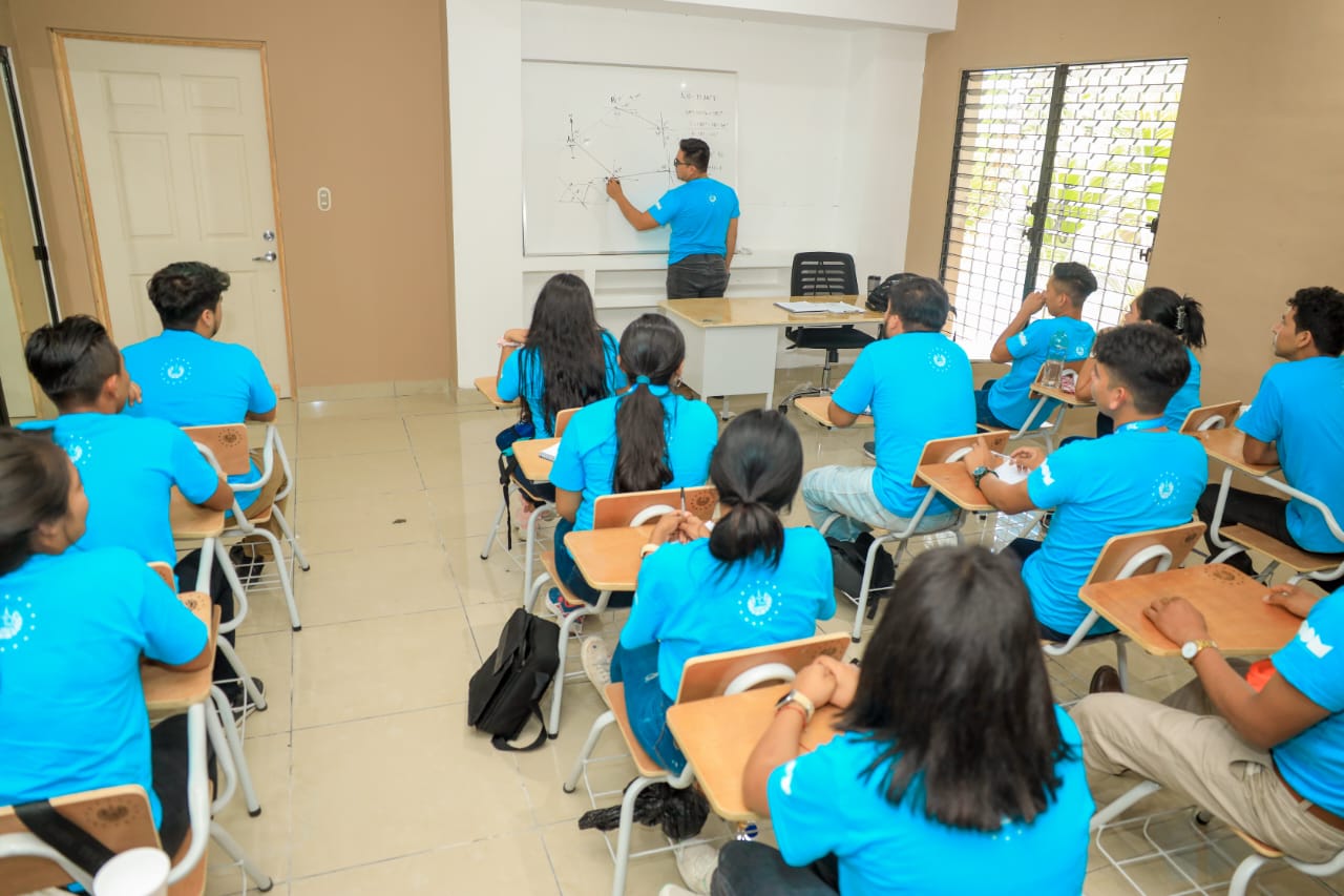 jovenes-salvadorenos-se-capacitan-en-la-escuela-especializada-para-la-construccion